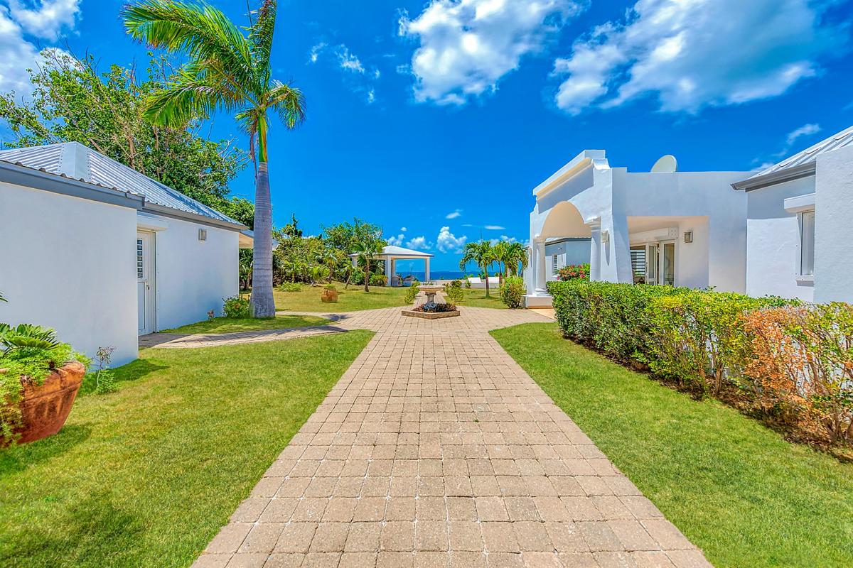 Pool Villa St Martin - The entry